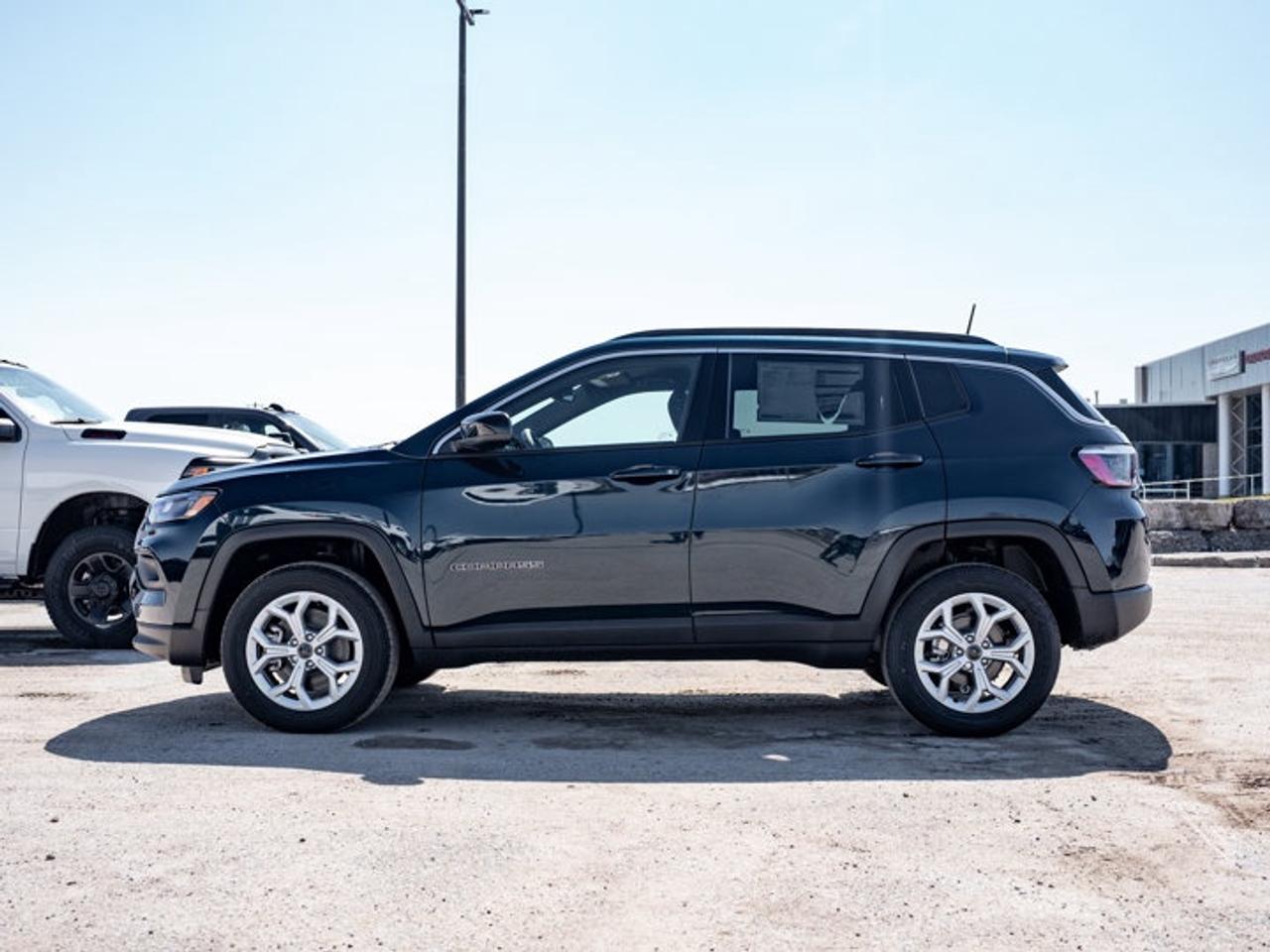 2026 Jeep Compass NORTH Photo4