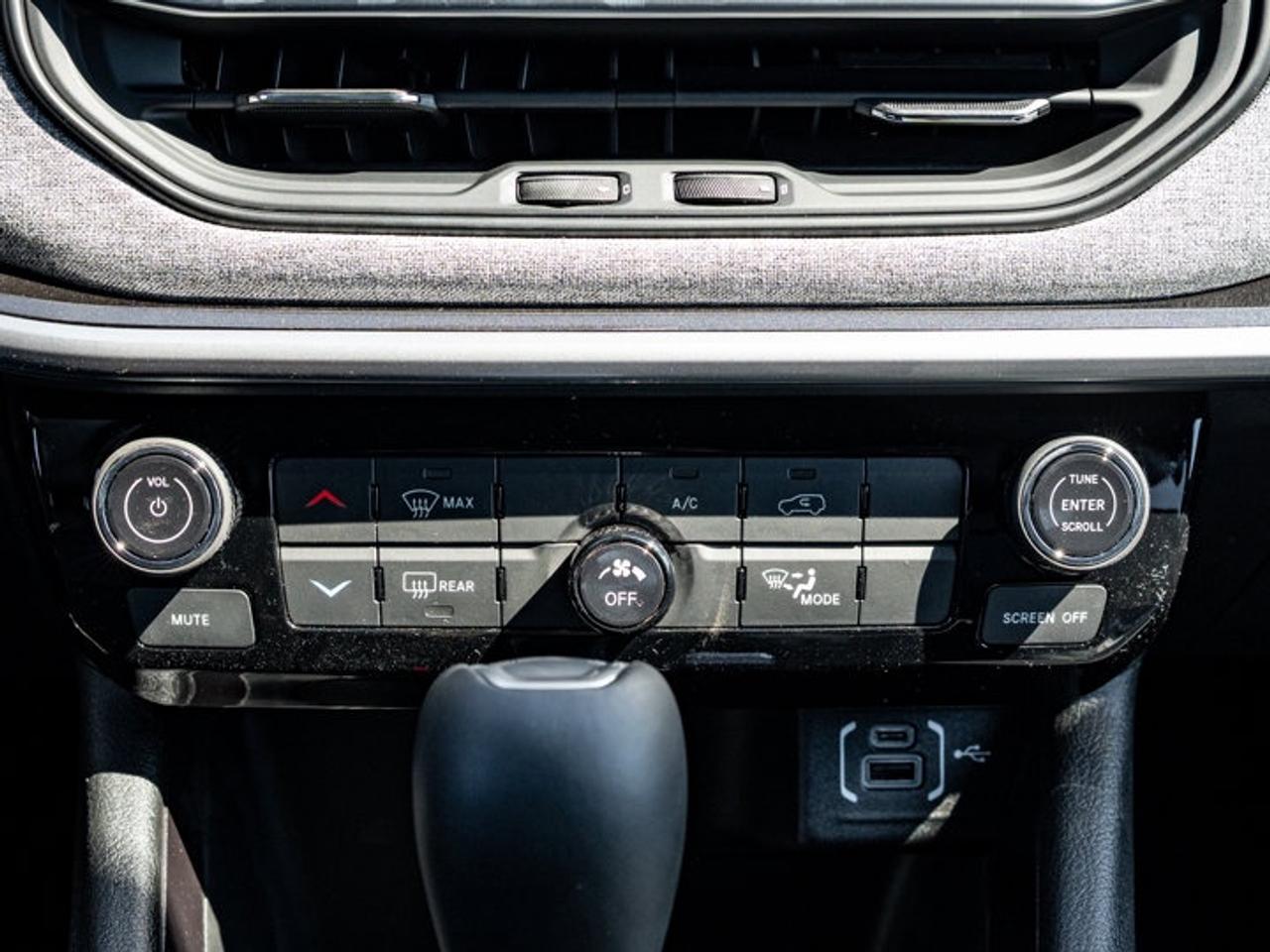 2026 Jeep Compass NORTH Photo