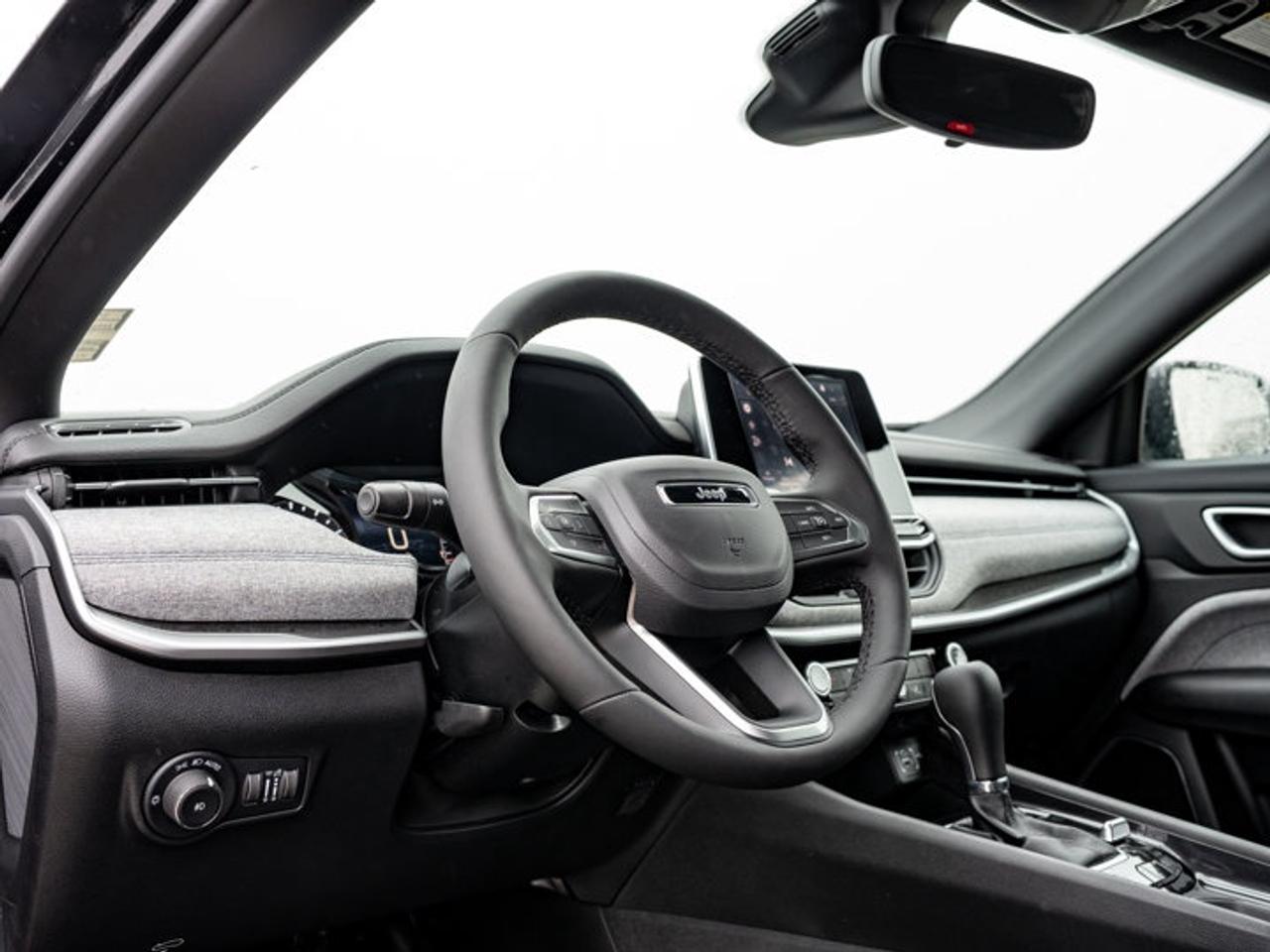 2026 Jeep Compass NORTH Photo