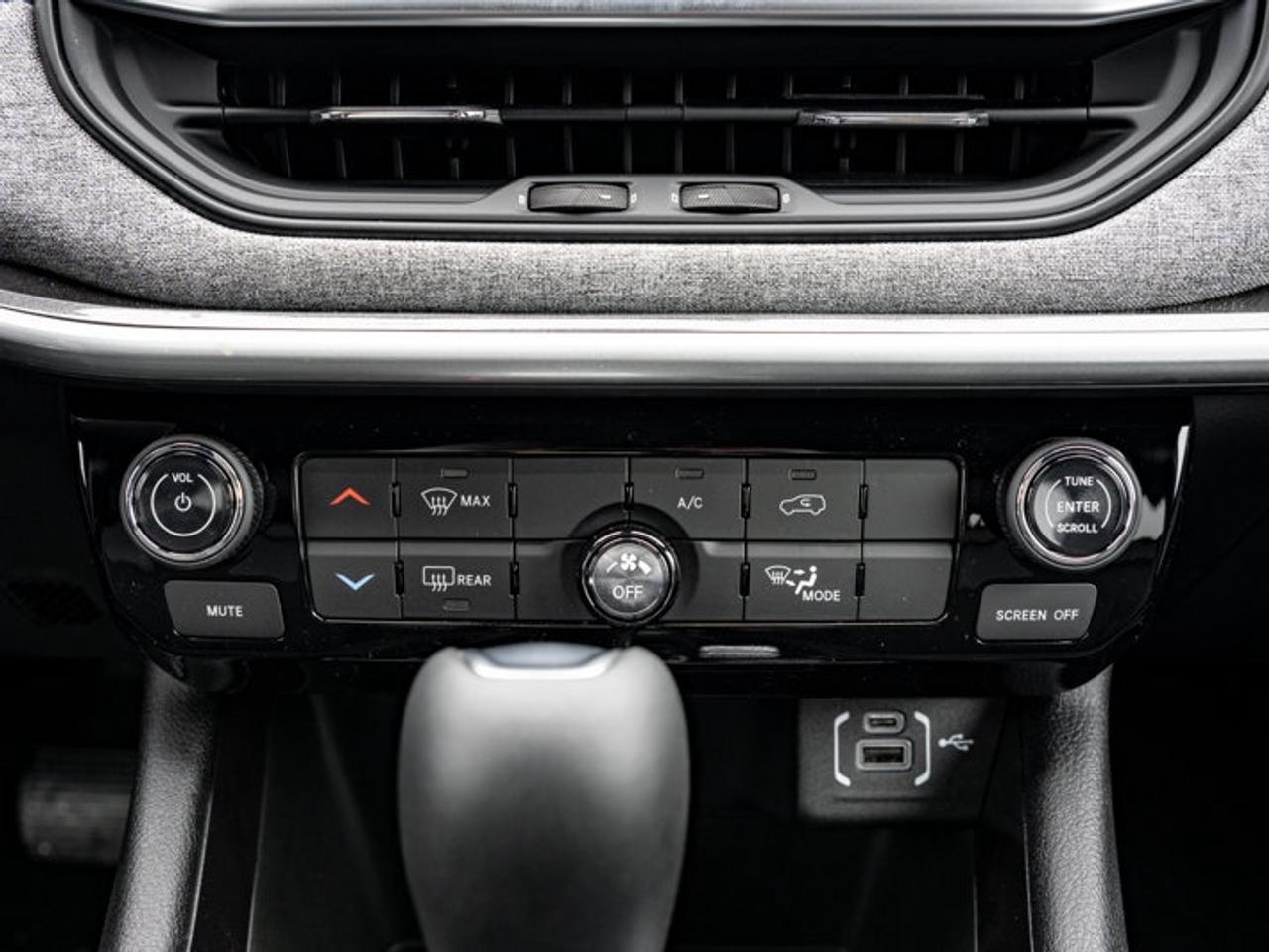 2026 Jeep Compass NORTH Photo