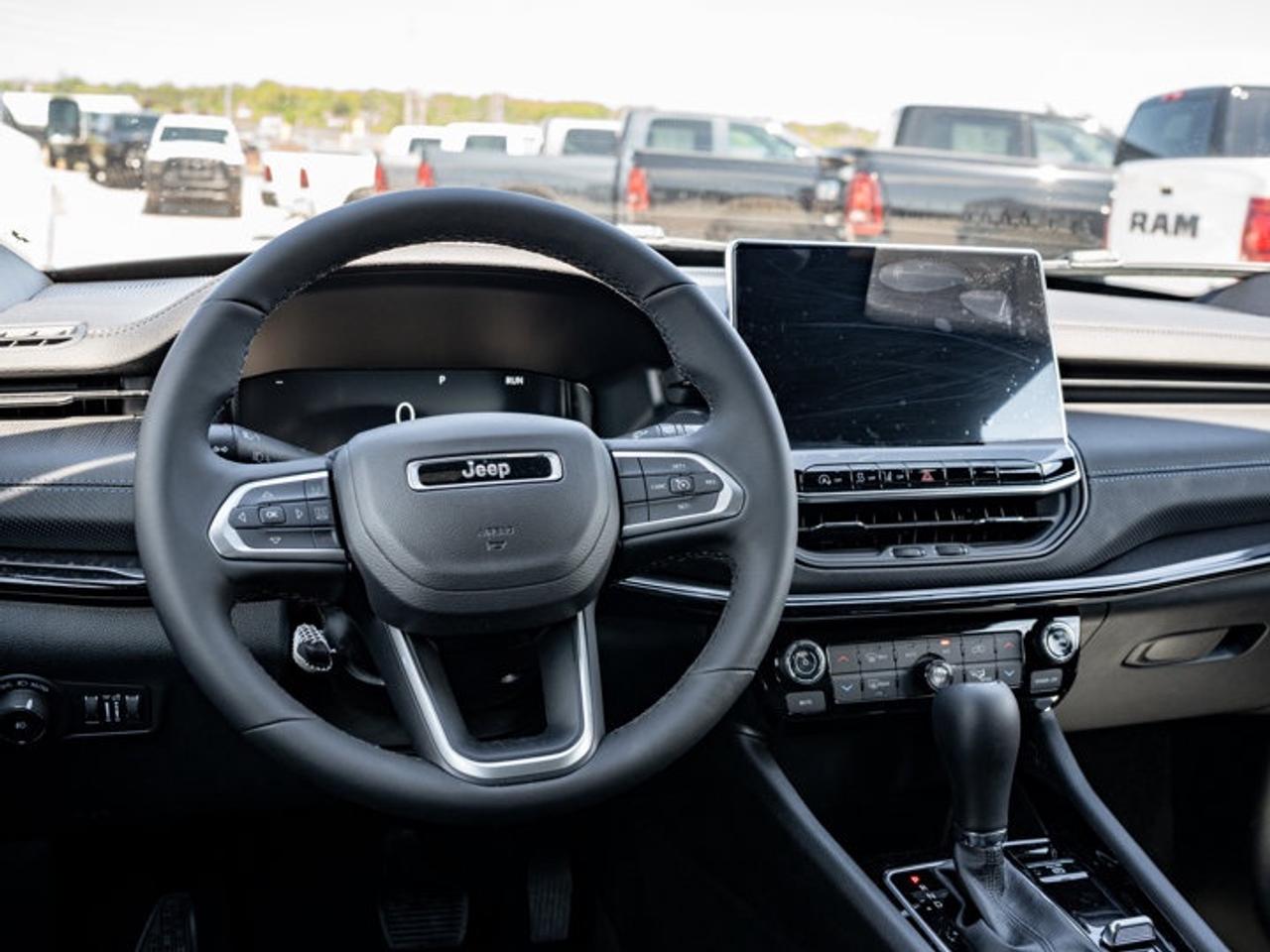 2026 Jeep Compass NORTH Photo2