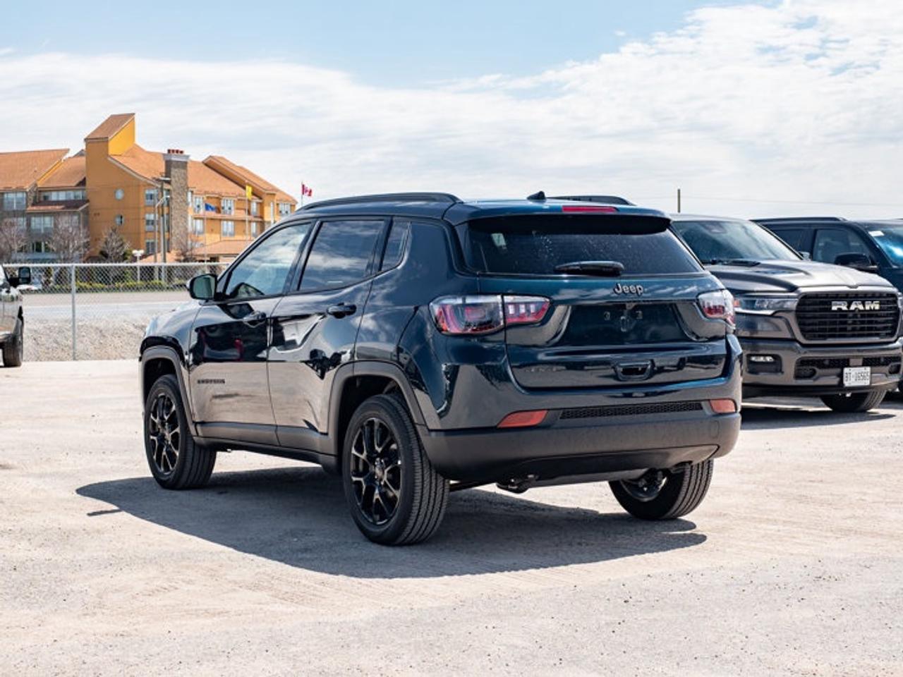 2026 Jeep Compass NORTH Photo