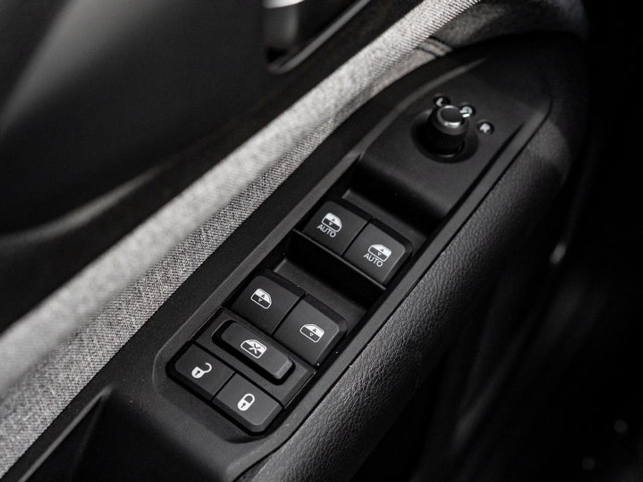 2026 Jeep Compass NORTH Photo