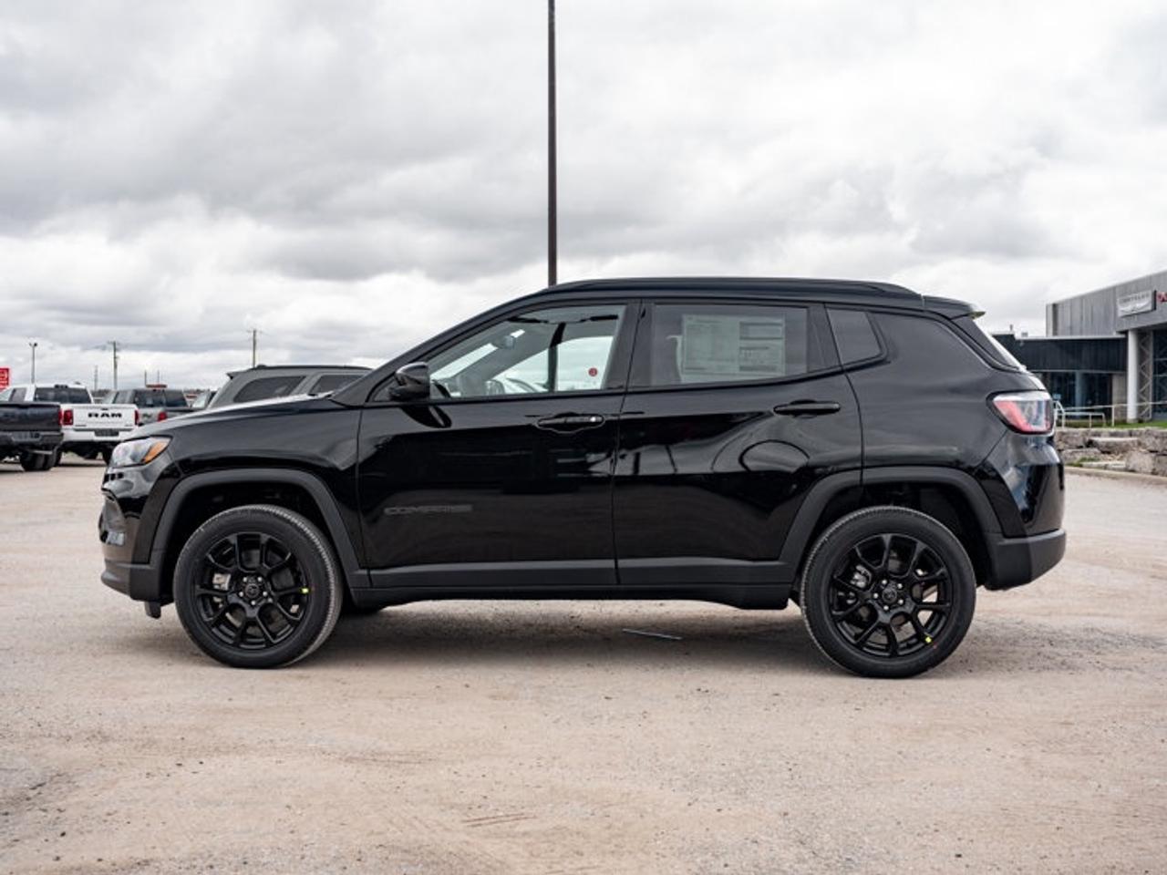 2026 Jeep Compass NORTH Photo