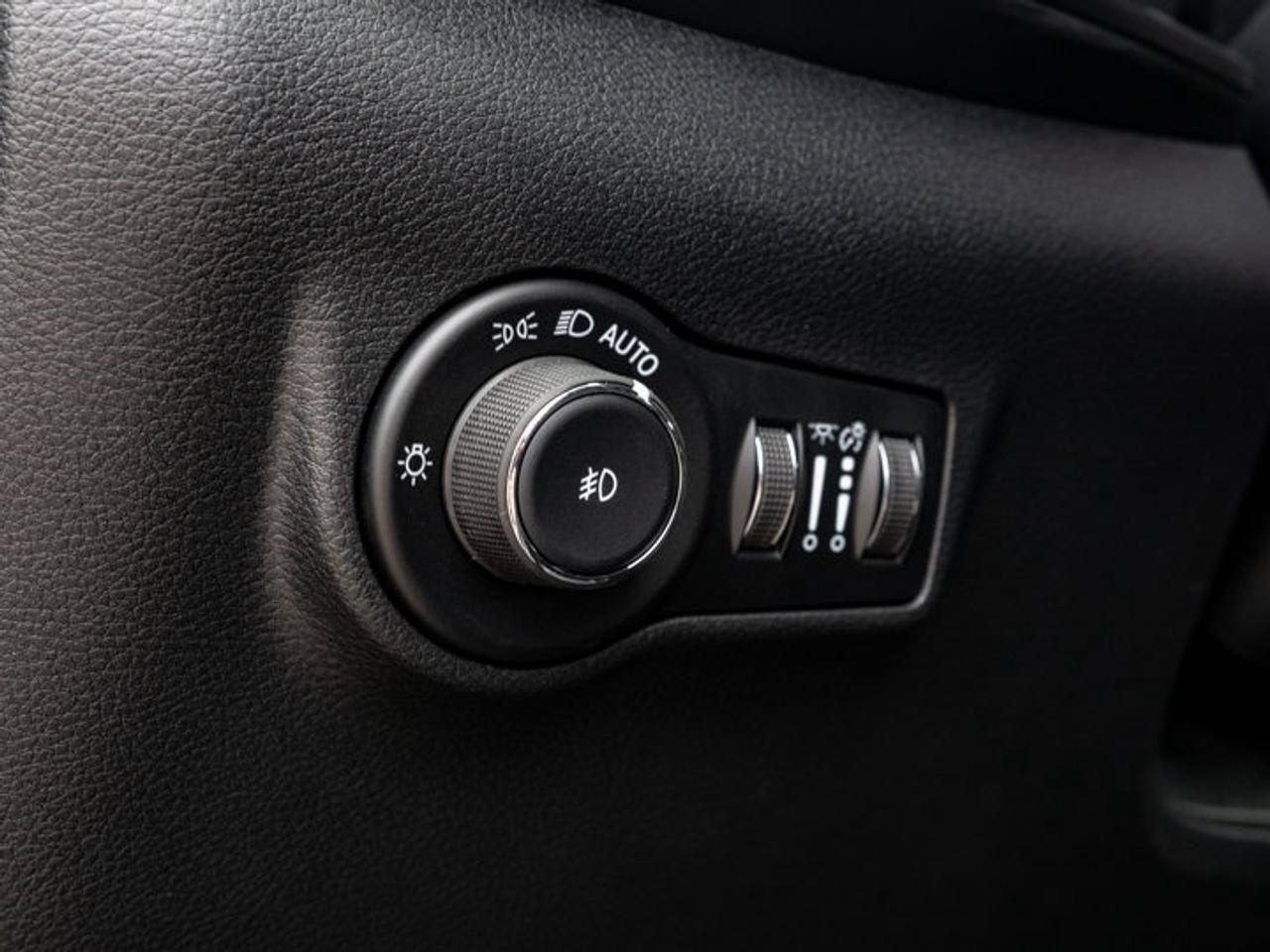 2026 Jeep Compass NORTH Photo