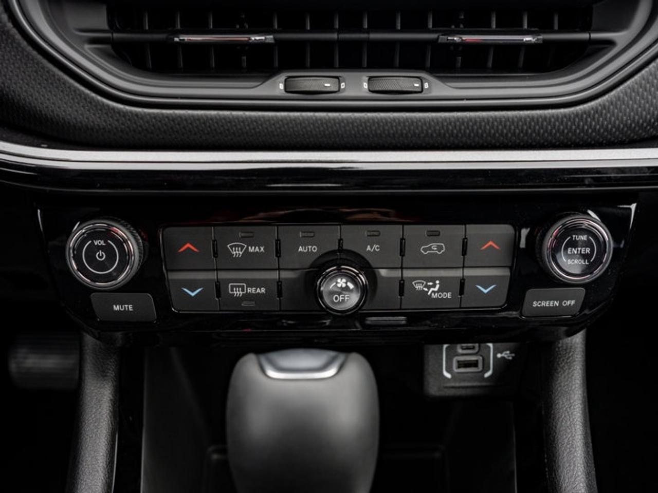 2026 Jeep Compass NORTH Photo