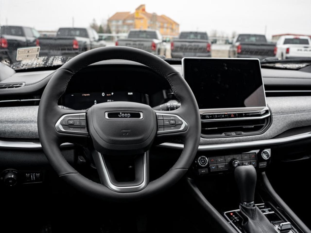 2026 Jeep Compass NORTH Photo2