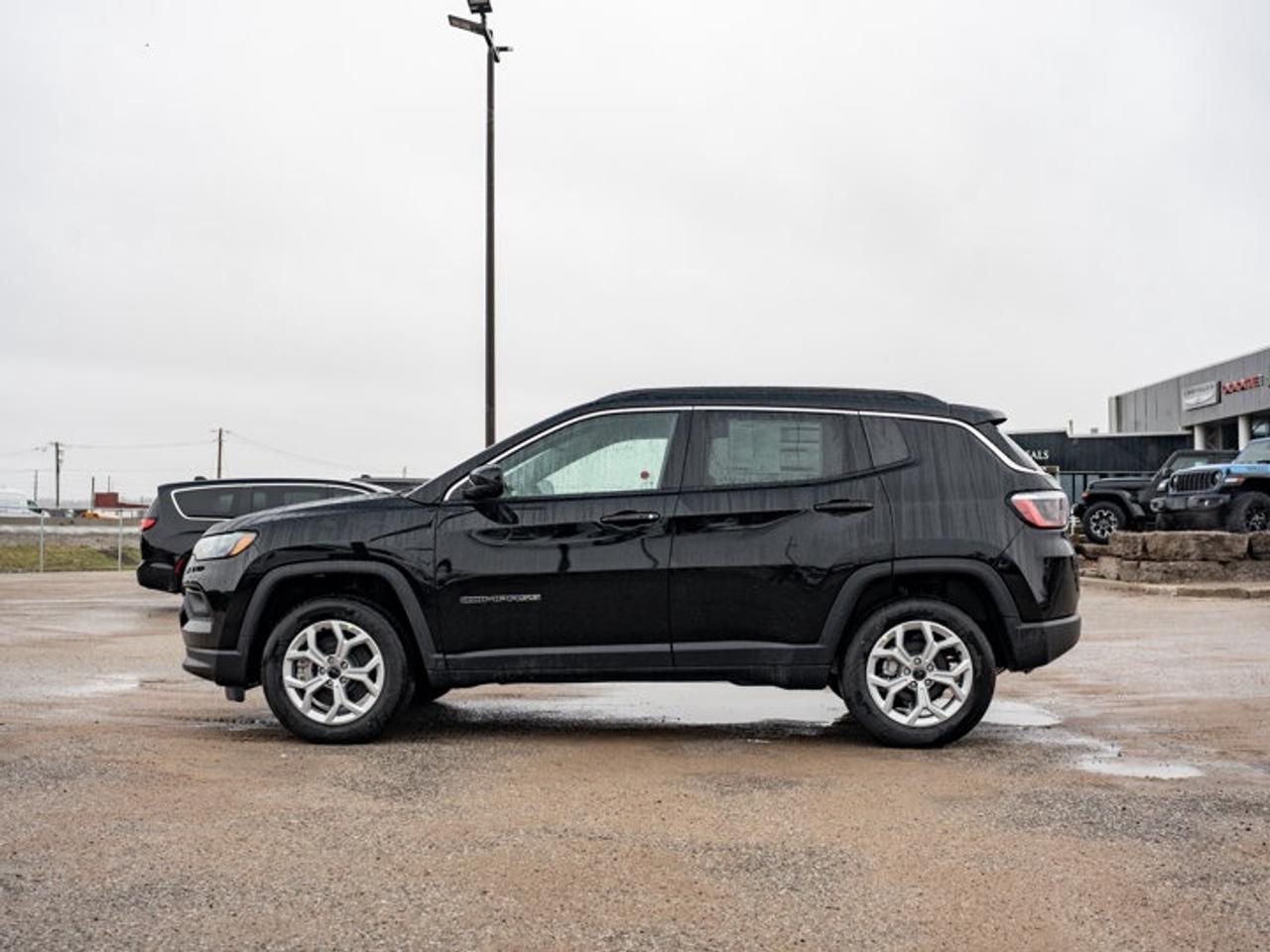 2026 Jeep Compass NORTH Photo