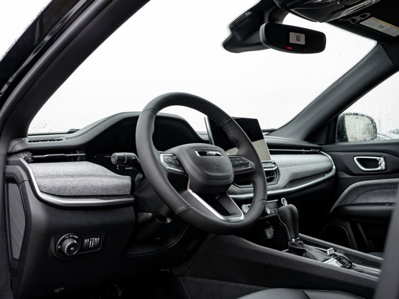 2026 Jeep Compass NORTH Photo