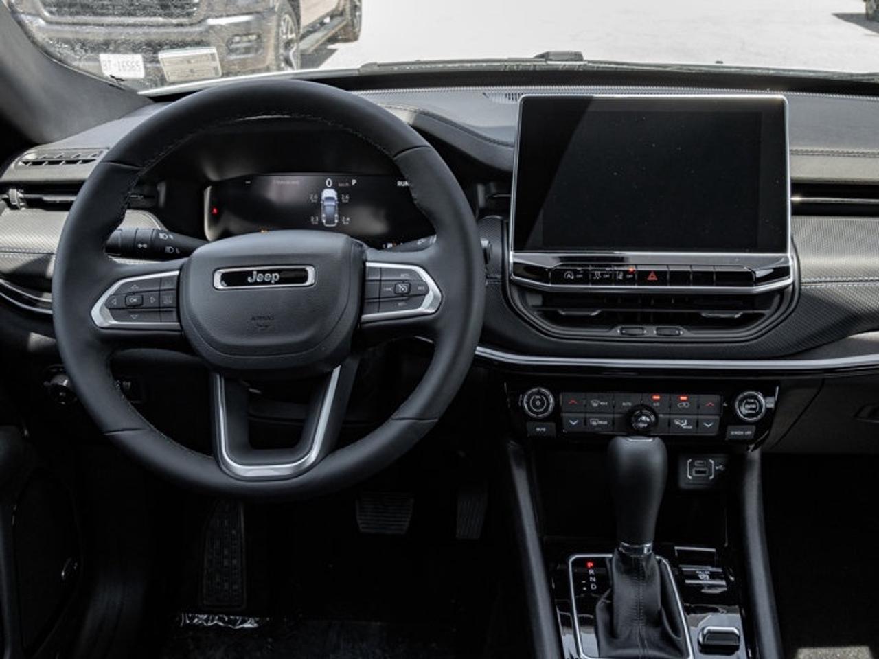 2026 Jeep Compass NORTH Photo