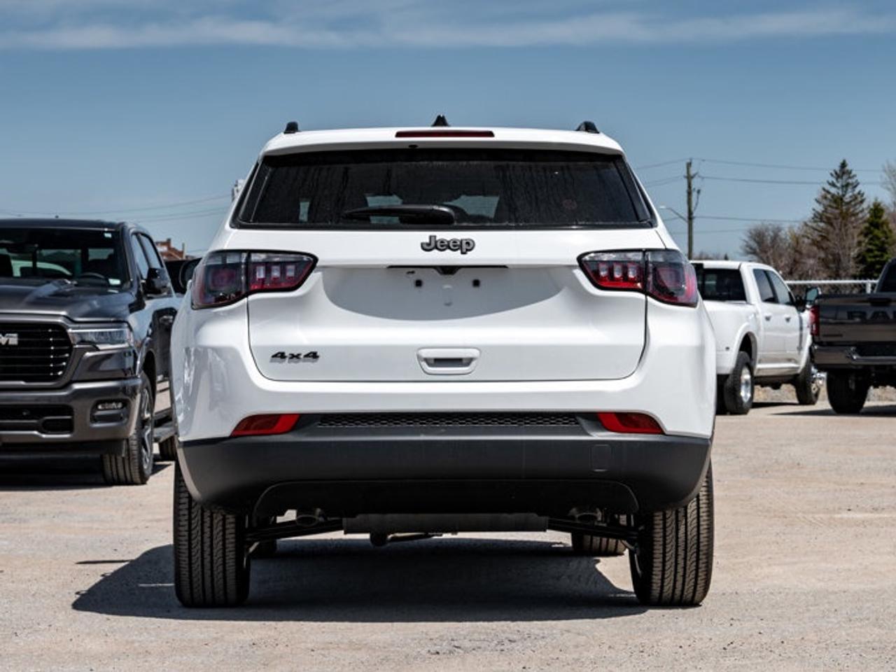 2026 Jeep Compass NORTH Photo