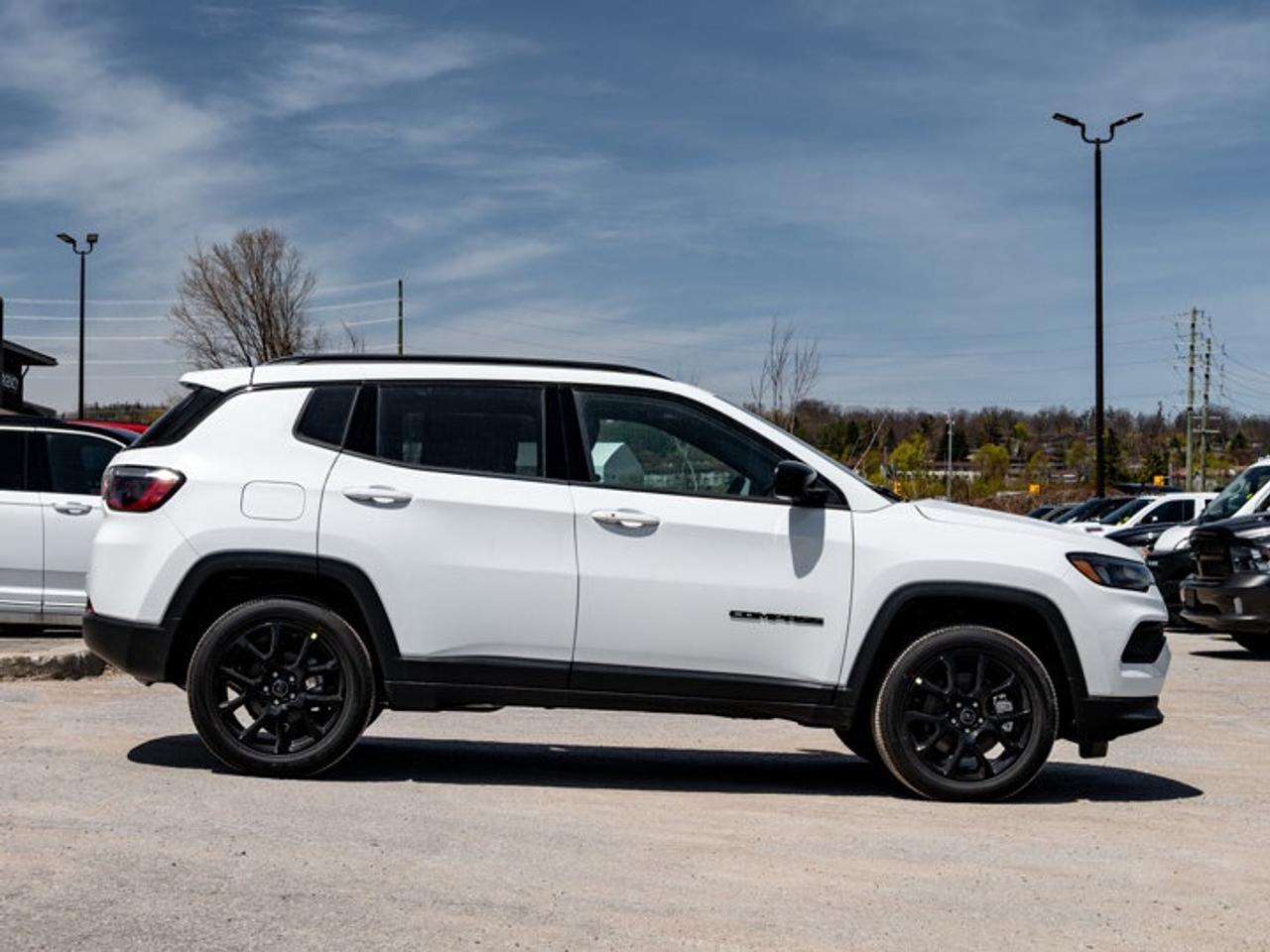 2026 Jeep Compass NORTH Photo
