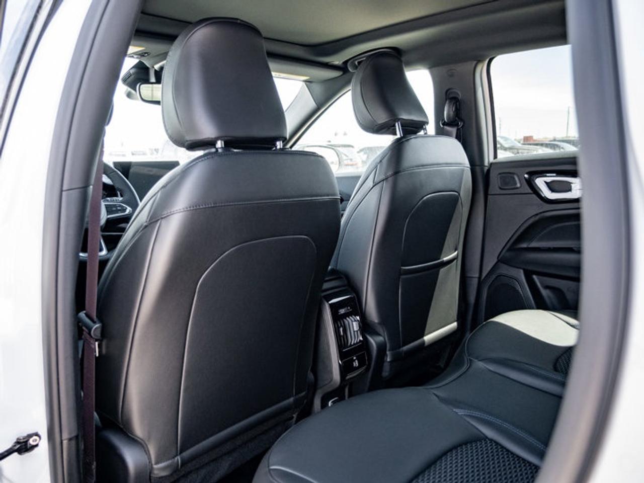 2026 Jeep Compass NORTH Photo