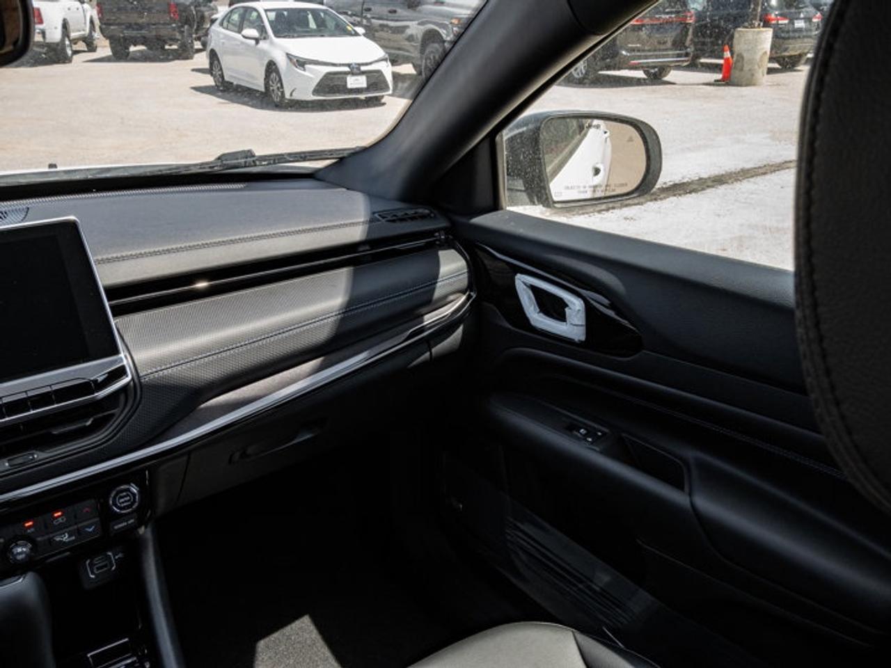 2026 Jeep Compass NORTH Photo