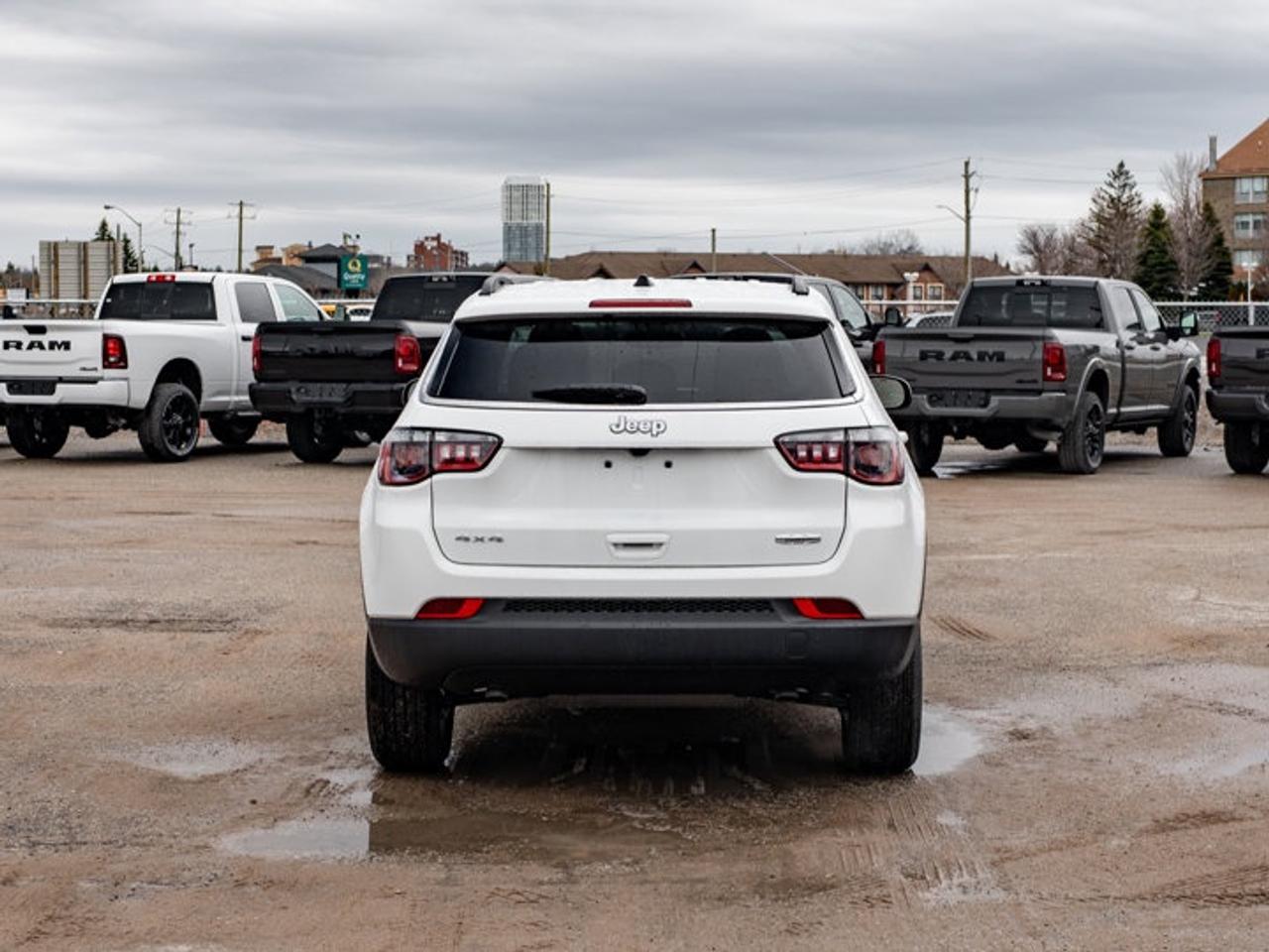 2026 Jeep Compass NORTH Photo