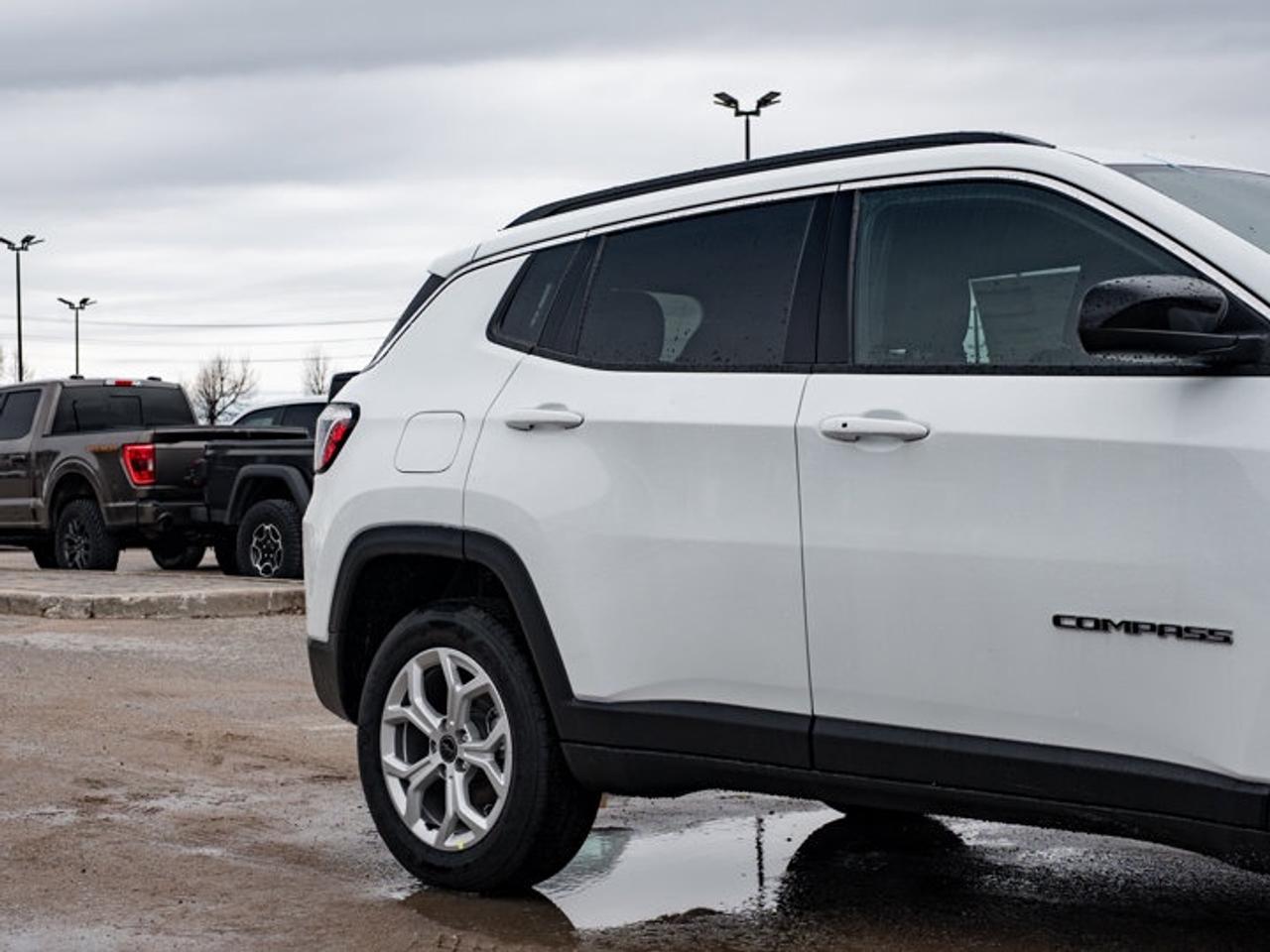 2026 Jeep Compass NORTH Photo