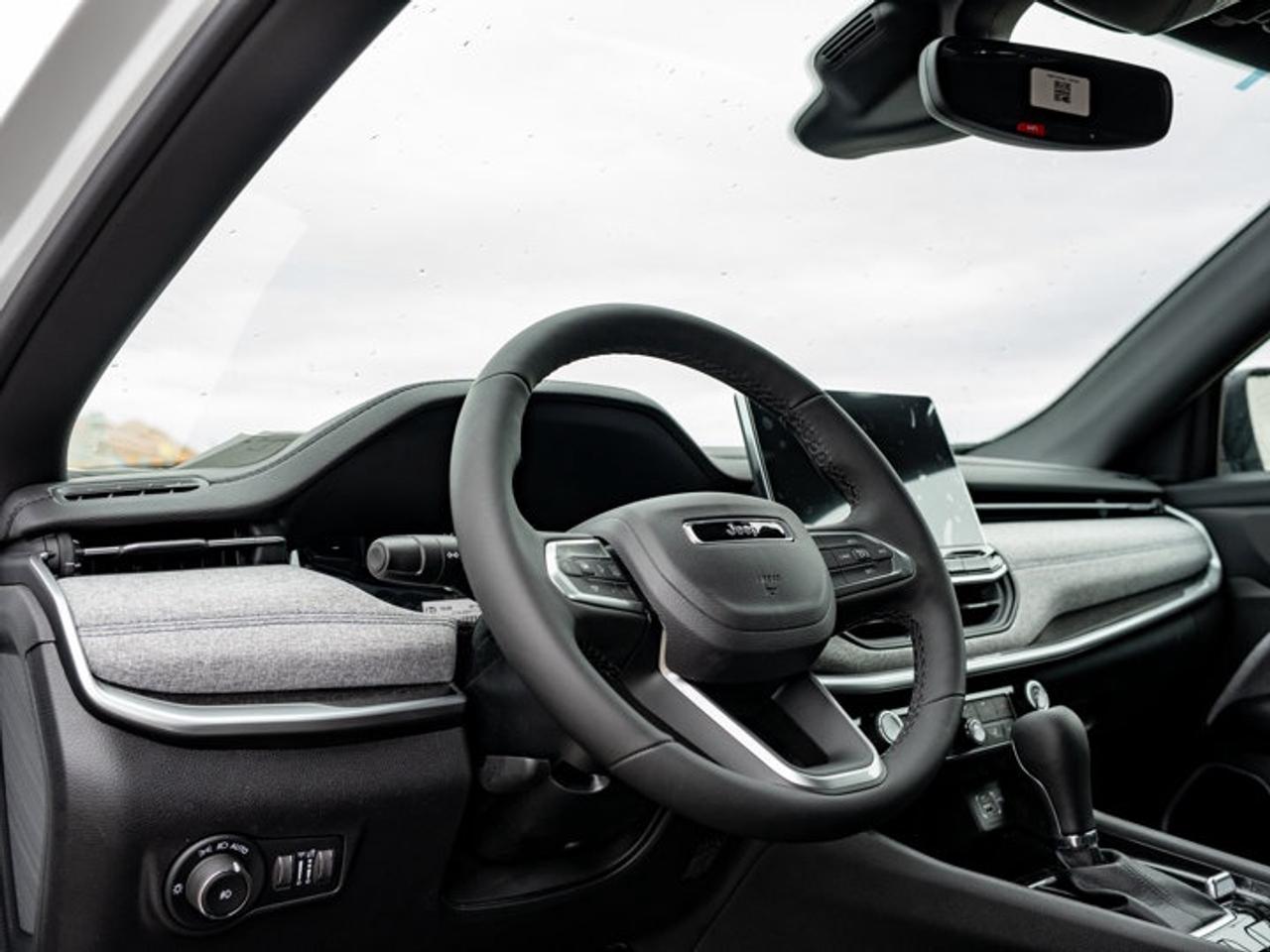 2026 Jeep Compass NORTH Photo