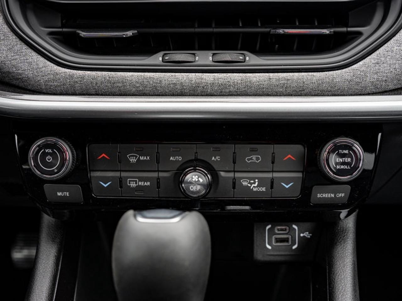 2026 Jeep Compass NORTH Photo