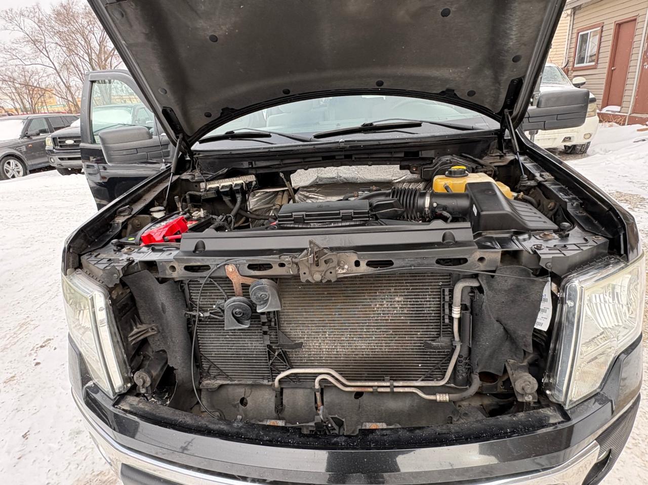 2014 Ford F-150 4WD SuperCab 163" XLT, Low KM, with Safety and 1 year $5000 per claim Warranty Photo