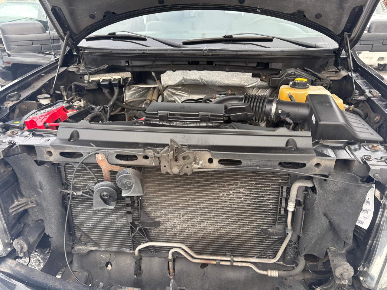 2014 Ford F-150 4WD SuperCab 163" XLT, Low KM, with Safety and 1 year $5000 per claim Warranty Photo