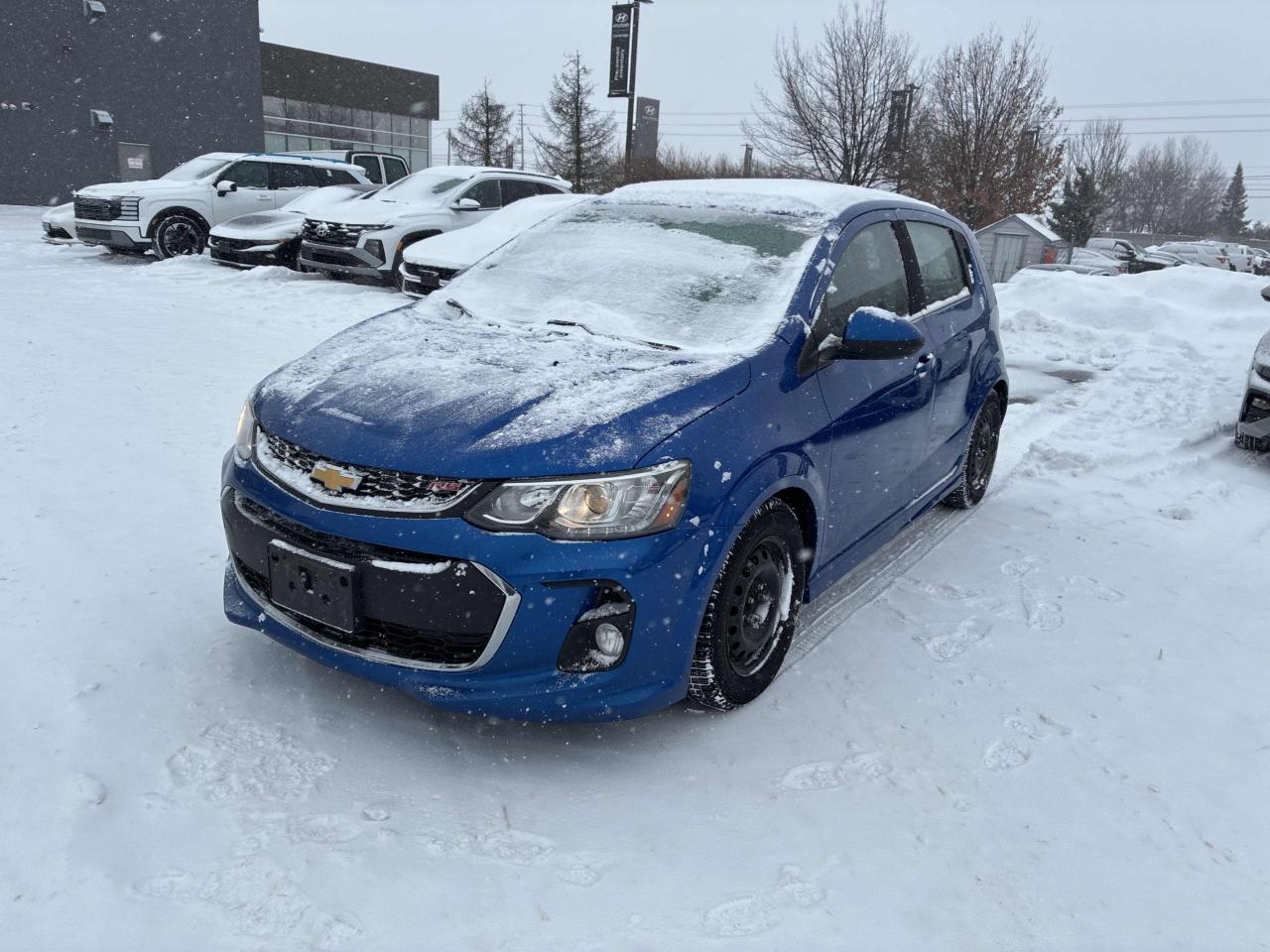 2017 Chevrolet Sonic LT AUTO,RS PKG! SUNROOF-HEATED SEATS-REMOTE START! Photo2