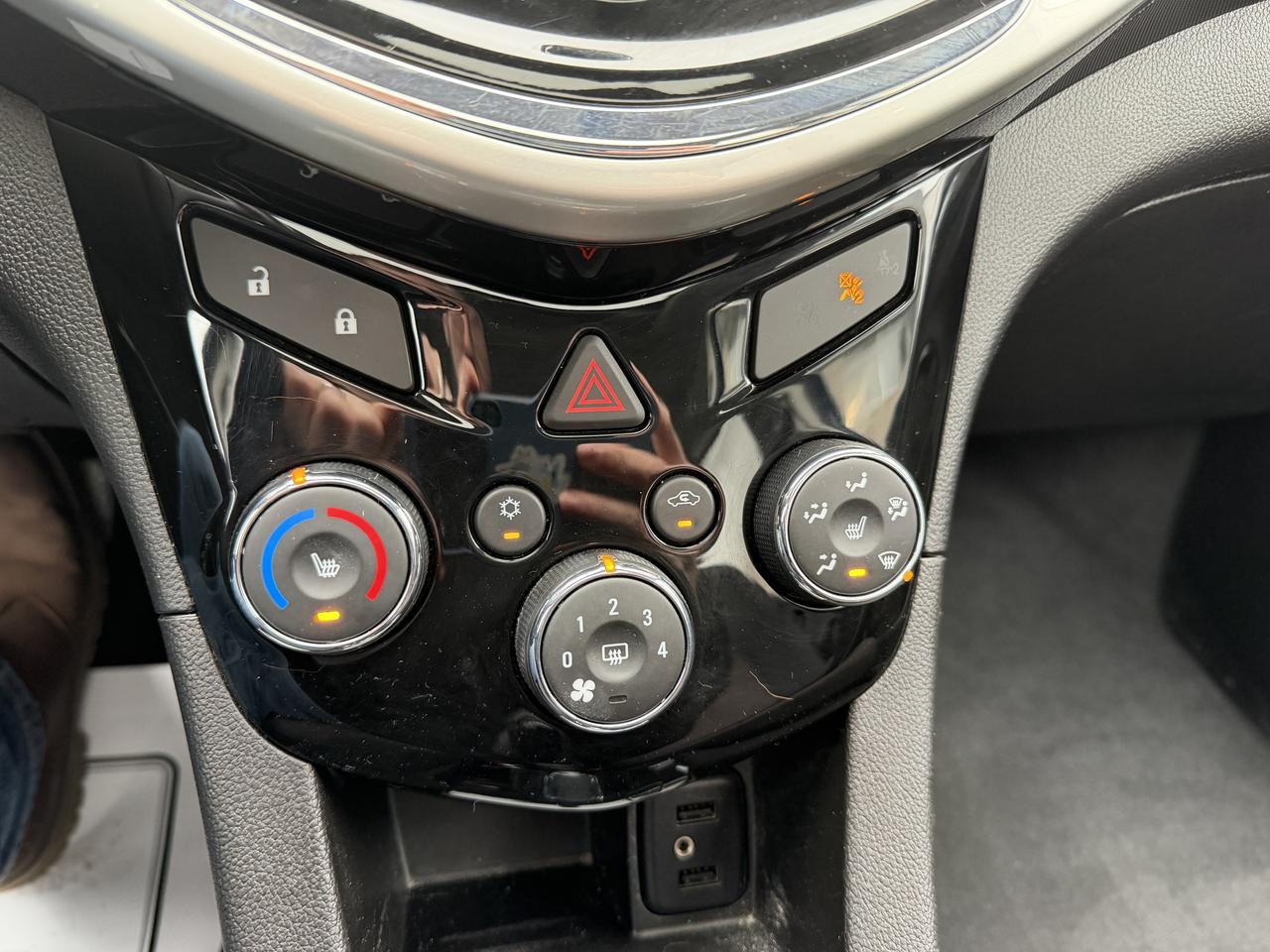 2017 Chevrolet Sonic LT AUTO,RS PKG! SUNROOF-HEATED SEATS-REMOTE START! Photo32