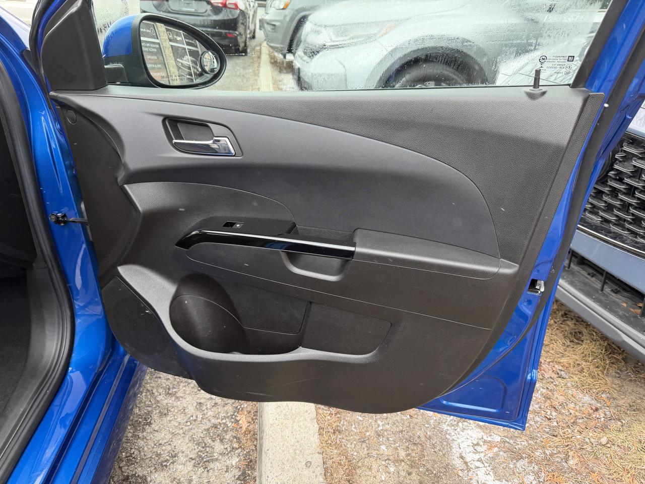 2017 Chevrolet Sonic LT AUTO,RS PKG! SUNROOF-HEATED SEATS-REMOTE START! Photo82