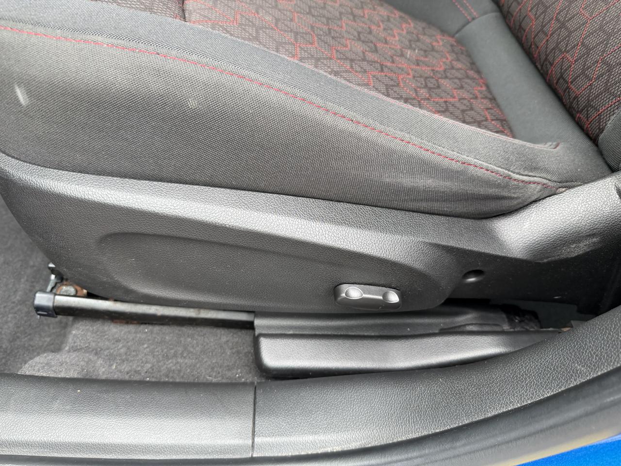 2017 Chevrolet Sonic LT AUTO,RS PKG! SUNROOF-HEATED SEATS-REMOTE START! Photo20