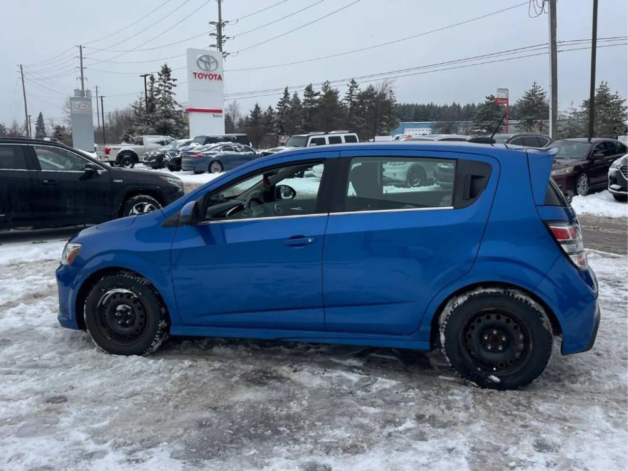 2017 Chevrolet Sonic LT - RS PKG, AUTO, HEATED SEATS, B/U CAMERA!! Photo