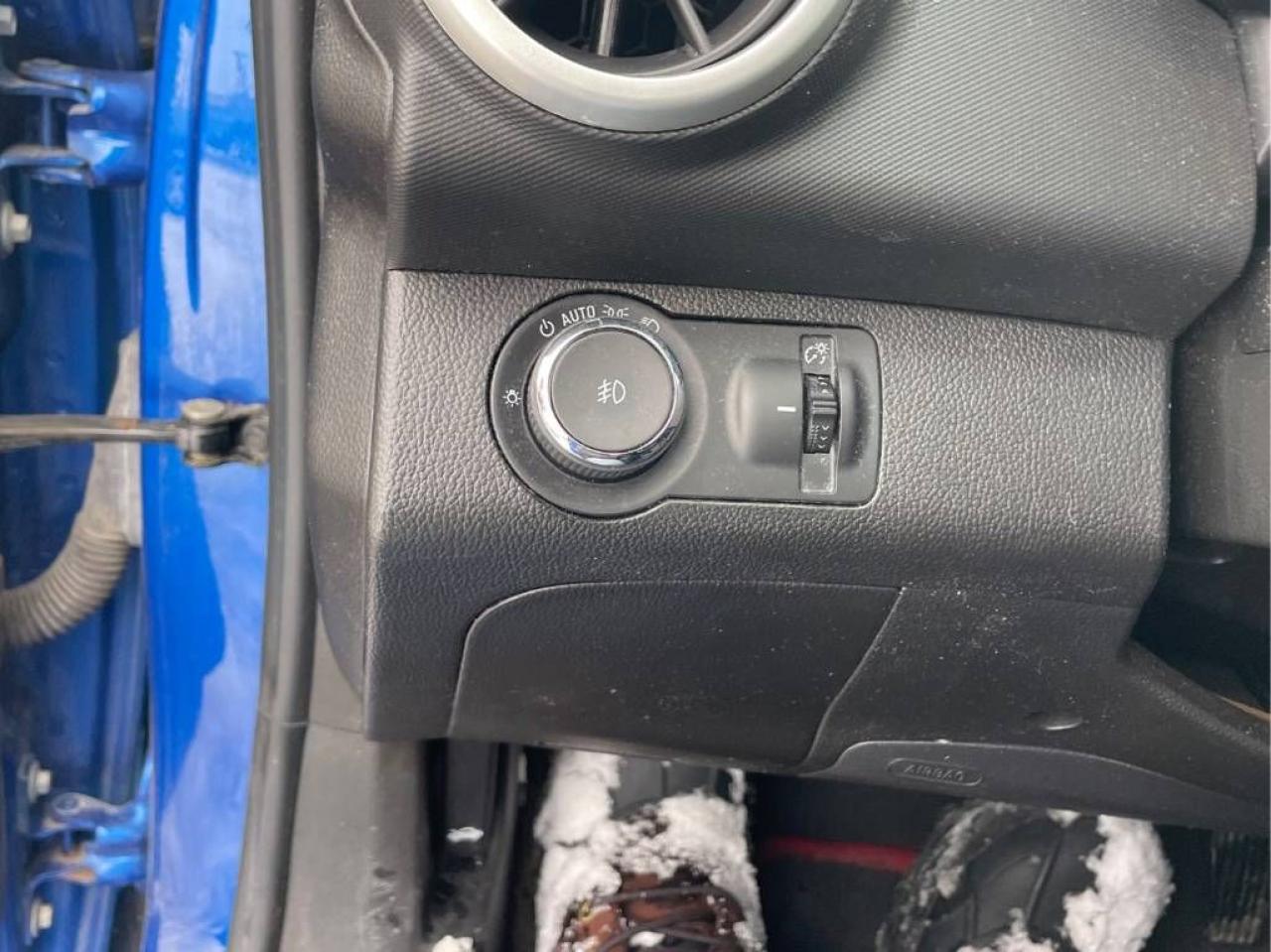 2017 Chevrolet Sonic LT - RS PKG, AUTO, HEATED SEATS, B/U CAMERA!! Photo