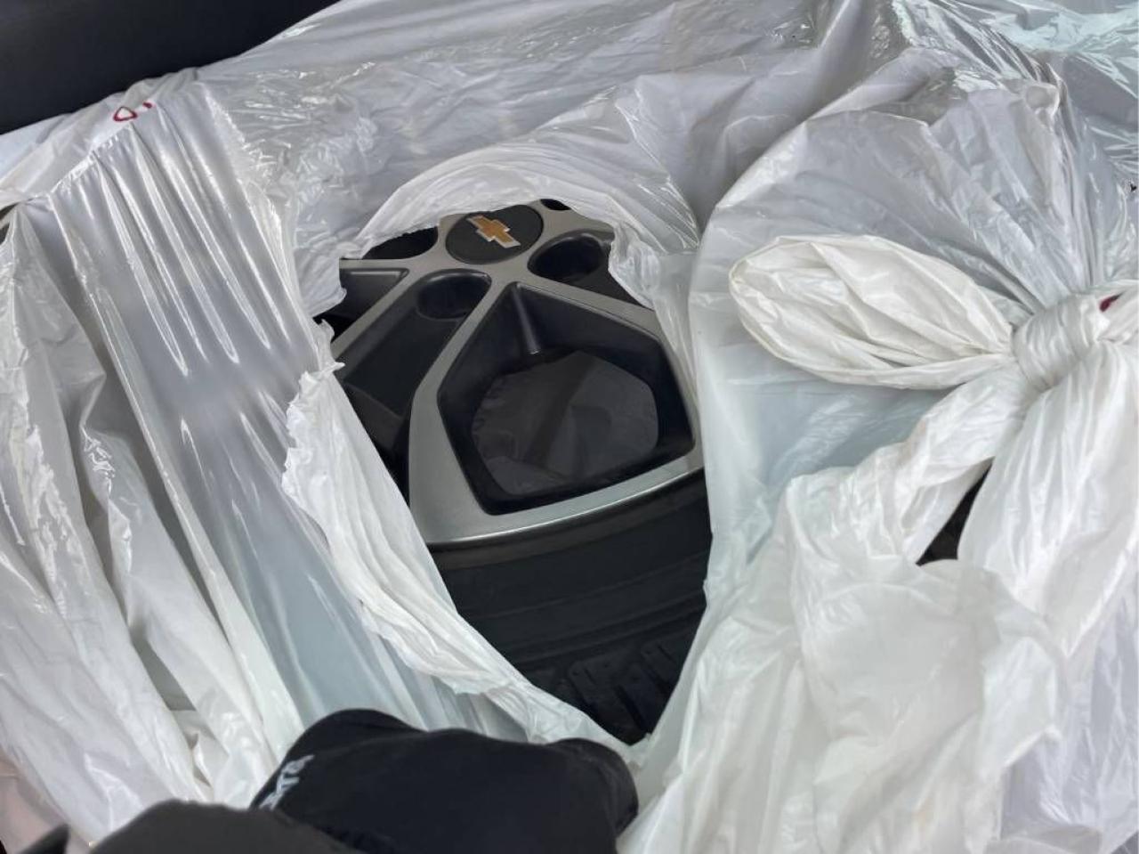 2017 Chevrolet Sonic LT - RS PKG, AUTO, HEATED SEATS, B/U CAMERA!! Photo