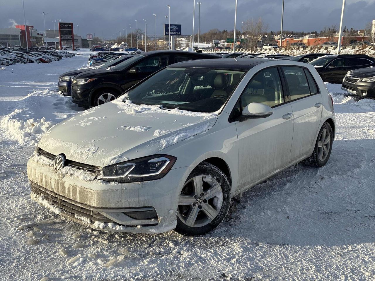 2018 Volkswagen Golf Comfortline - 5SPD, LEATHER, SUNROOF, HEATED SEATS Photo2
