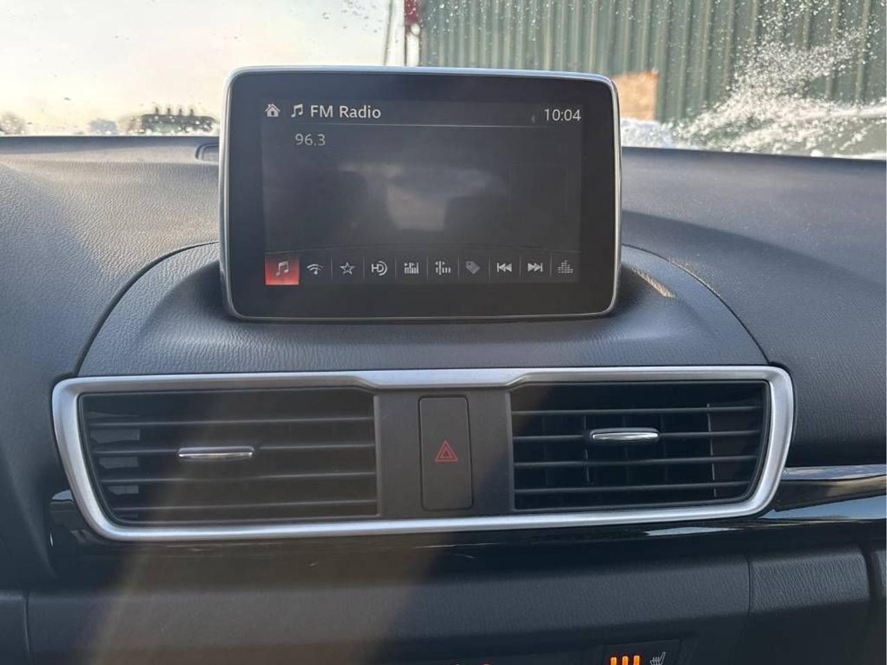 2015 Mazda MAZDA3 GS - ONLY 75K!! MANUAL, HEATED SEATS, BACK-UP CAM! Photo39