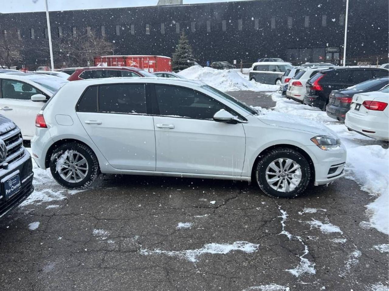 2019 Volkswagen Golf Comfortline AUTO, HEATED SEATS, BACK-UP CAMERA!! Photo