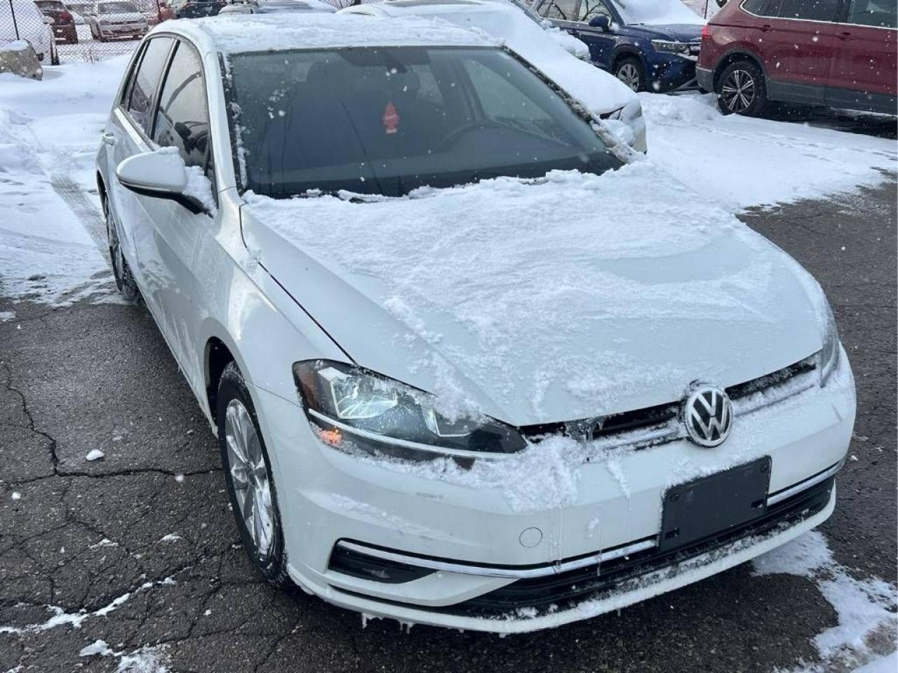 2019 Volkswagen Golf Comfortline AUTO, HEATED SEATS, BACK-UP CAMERA!! Photo