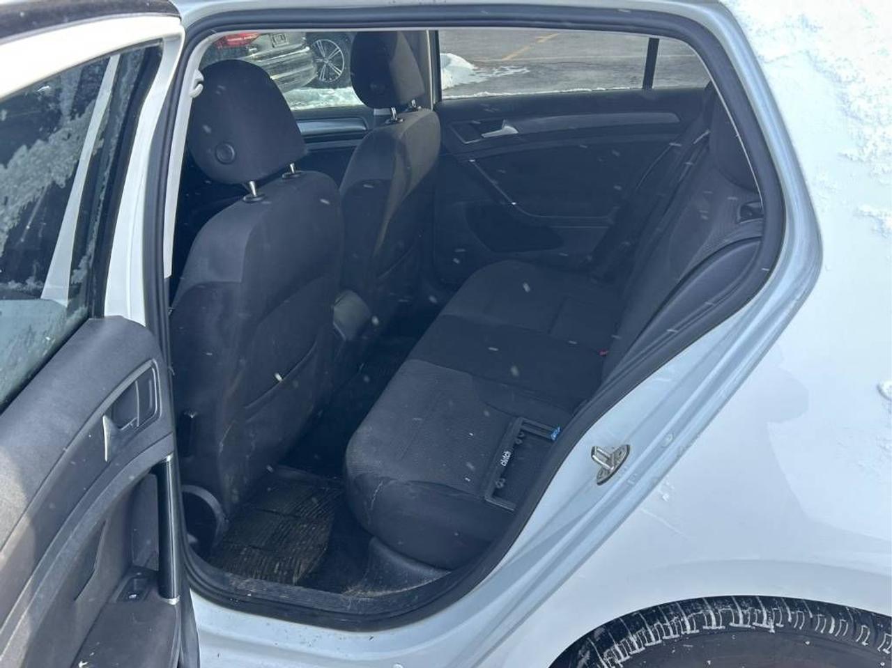 2019 Volkswagen Golf Comfortline AUTO, HEATED SEATS, BACK-UP CAMERA!! Photo22