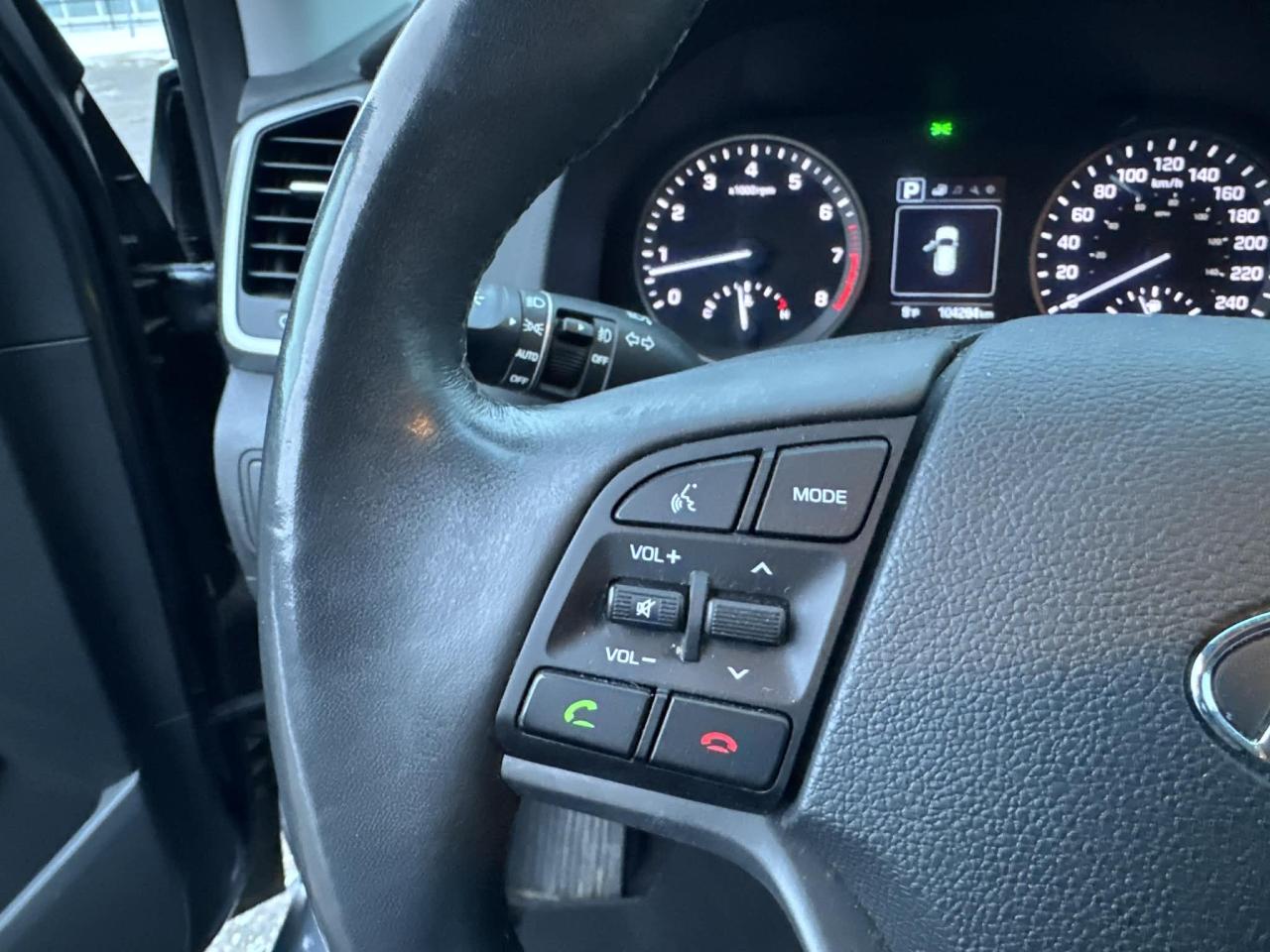 2017 Hyundai Tucson AWD 4DR 2.0L PREMIUM Photo