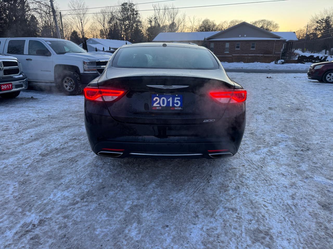 2015 Chrysler 200 4dr Sdn Limited FWD - Photo #6