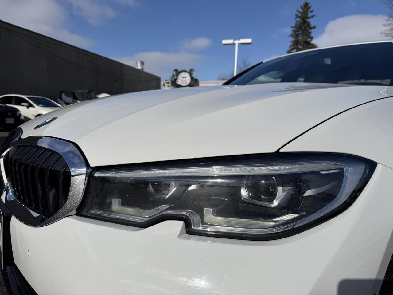 2020 BMW 3 Series 330i xDrive Photo