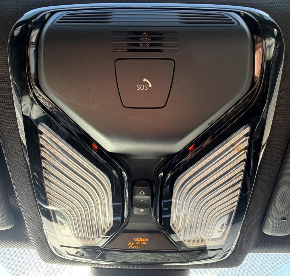 2020 BMW 3 Series 330i xDrive Photo