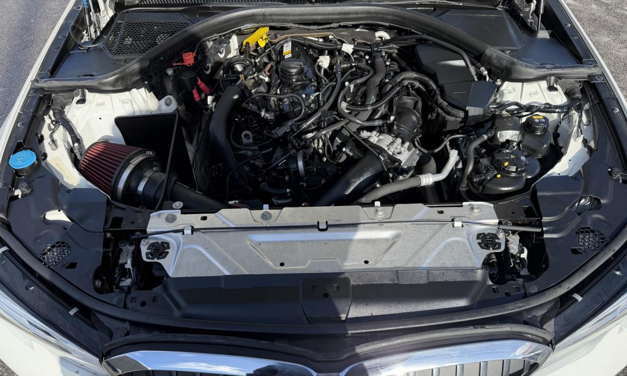 2020 BMW 3 Series 330i xDrive Photo