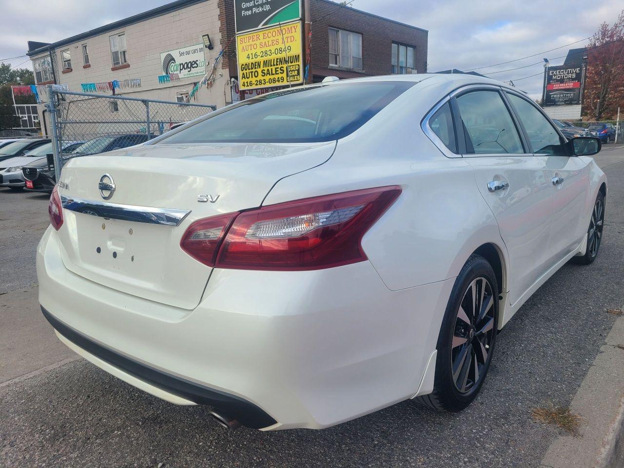 2018 Nissan Altima 2.5 SV-Sunroof-Backup Cam-Bluetooth-AUX-USB-ALLOYS Photo4