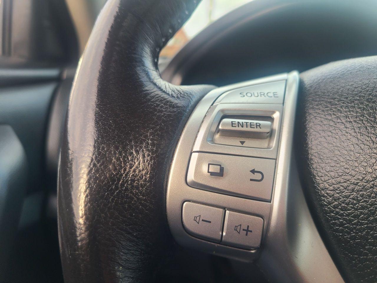 2018 Nissan Altima 2.5 SV-Sunroof-Backup Cam-Bluetooth-AUX-USB-ALLOYS Photo