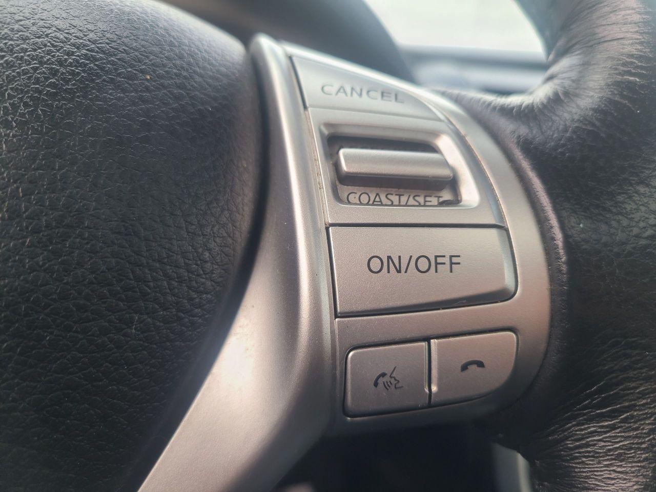 2018 Nissan Altima 2.5 SV-Sunroof-Backup Cam-Bluetooth-AUX-USB-ALLOYS Photo