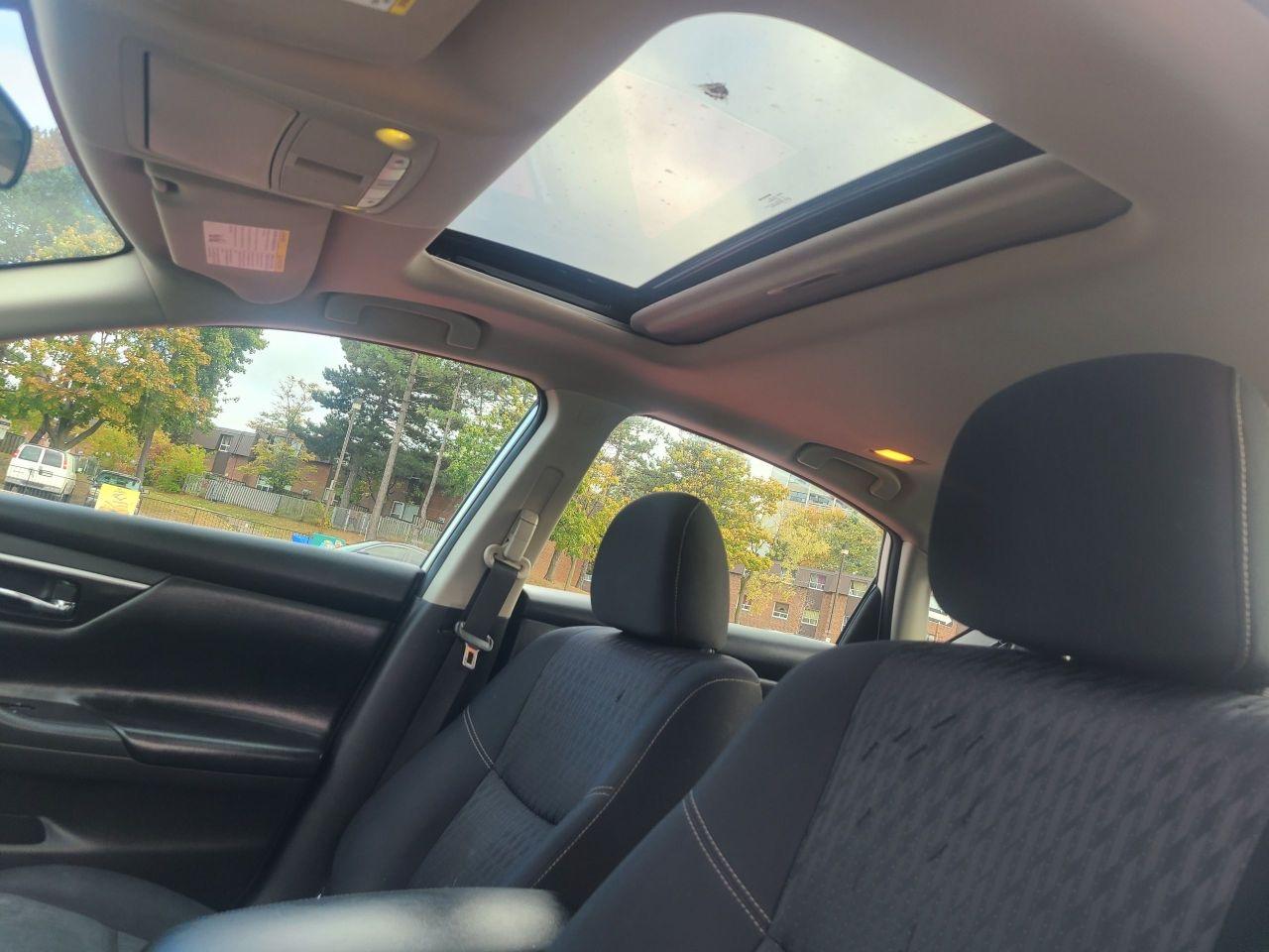 2018 Nissan Altima 2.5 SV-Sunroof-Backup Cam-Bluetooth-AUX-USB-ALLOYS Photo