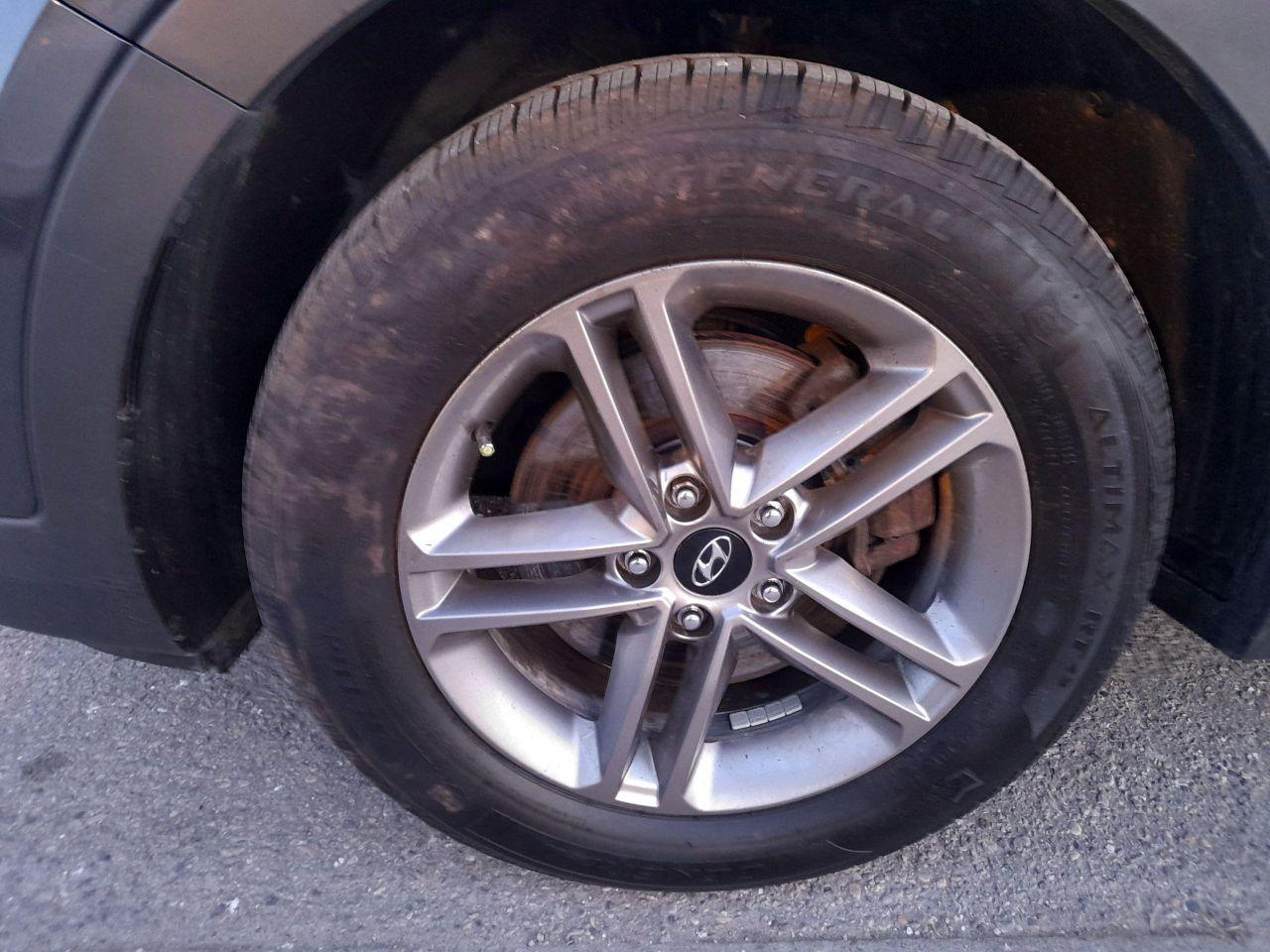 2017 Hyundai Santa Fe Sport 1 OWNER-ONLY 143K-BK CAM-BLUETOOTH-AUX-USB-ALLOYS Photo