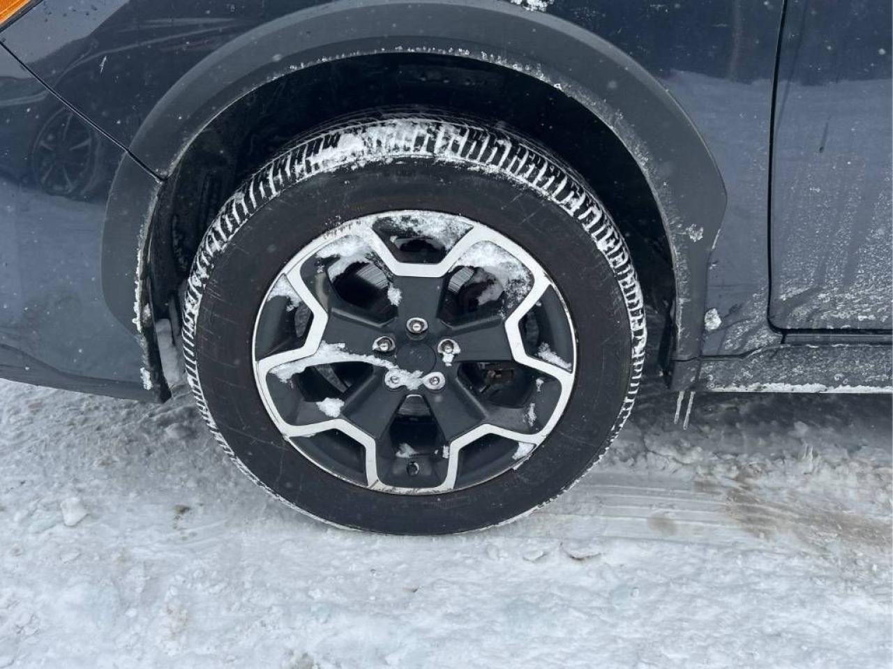 2015 Subaru XV Crosstrek Touring Pkg  AWD, 84K!! HEATED SEATS!!! B/U CAMERA Photo