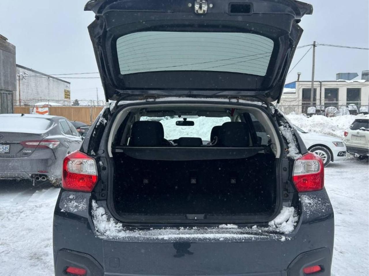 2015 Subaru XV Crosstrek Touring Pkg  AWD, 84K!! HEATED SEATS!!! B/U CAMERA Photo