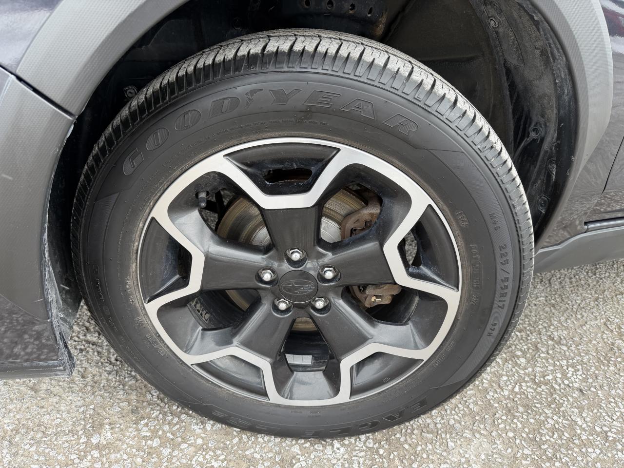 2015 Subaru XV Crosstrek Touring Pkg  AWD, 84K!! HEATED SEATS!!! B/U CAMERA Photo