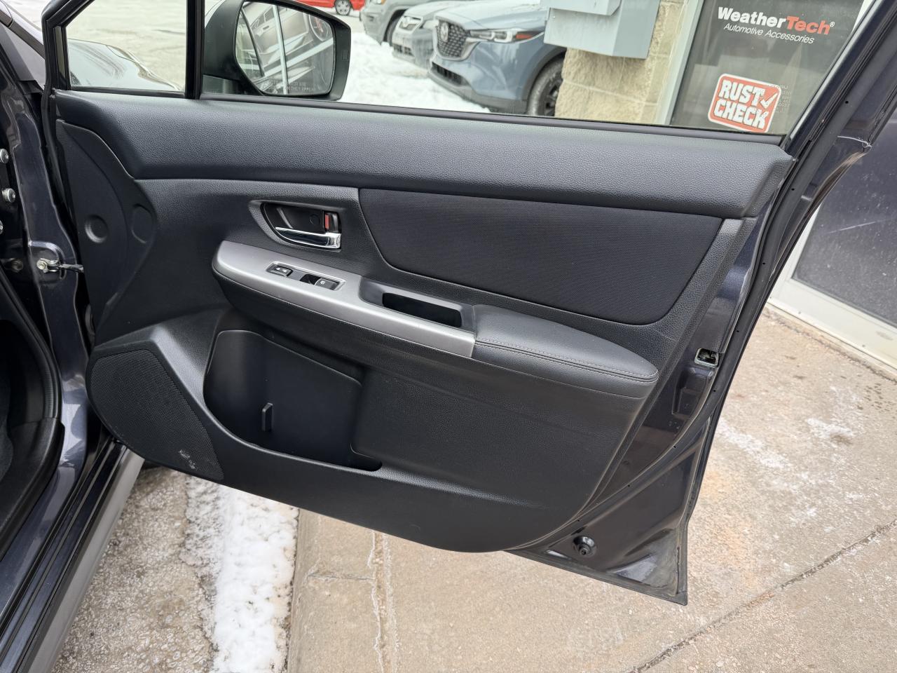 2015 Subaru XV Crosstrek Touring Pkg  AWD, 84K!! HEATED SEATS!!! B/U CAMERA Photo